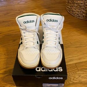 Adidas basketball shoes men’s size 10 1/2